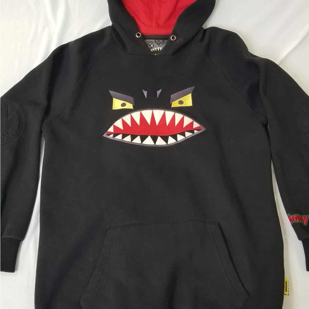Elstinko Black M graphic monster design style sweater pullover